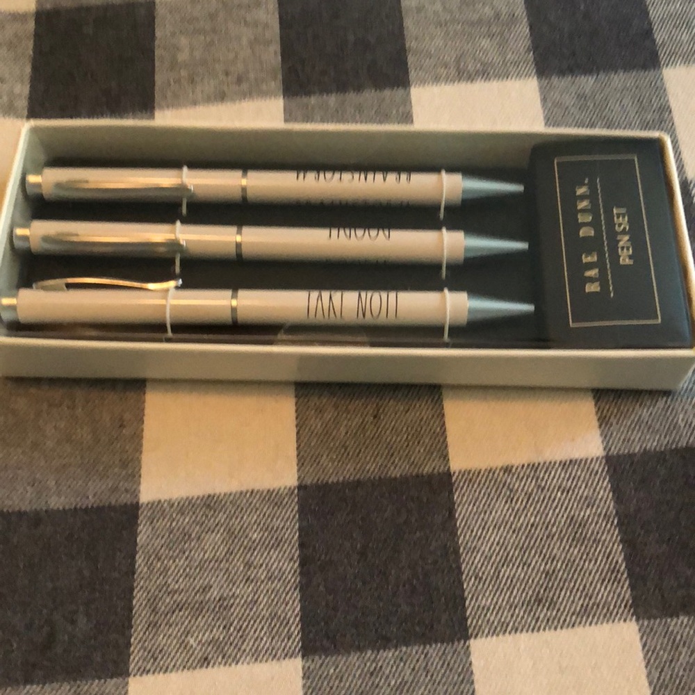 RAE DUNN pen set…great gift…pens say…DOODLE, BRAINSTORM, TAKE NOTE